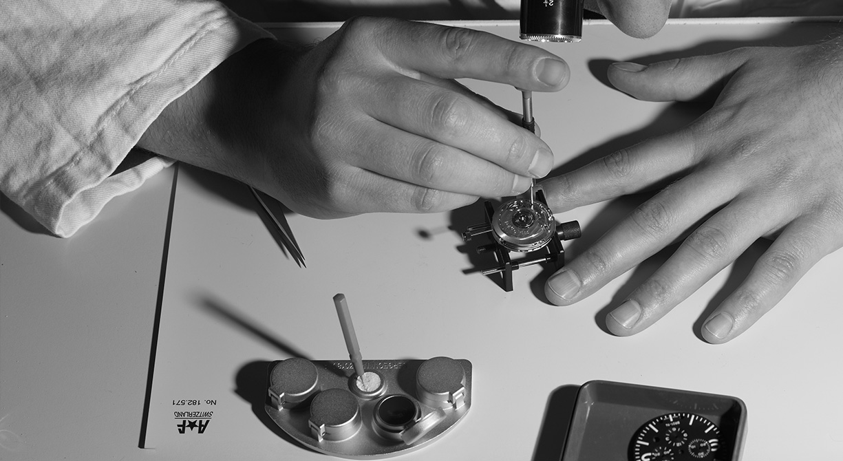 美度手表维修服务点（美度表针变色）