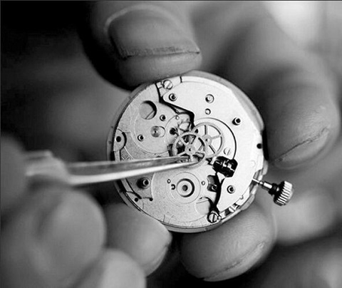 美度售后电话服务（美度表面凹痕）